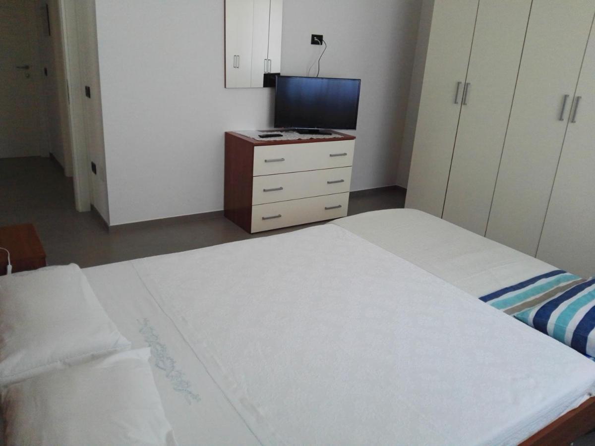 B&B "Al Colle 11" 파노 외부 사진